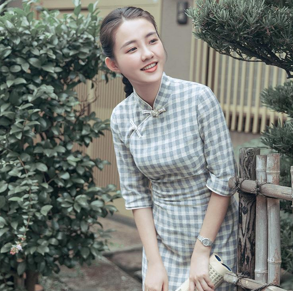 激光切割機——當棉麻遇上旗袍