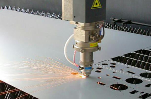 激光切割廚衛(wèi)設(shè)備，簡(jiǎn)單高效易操作